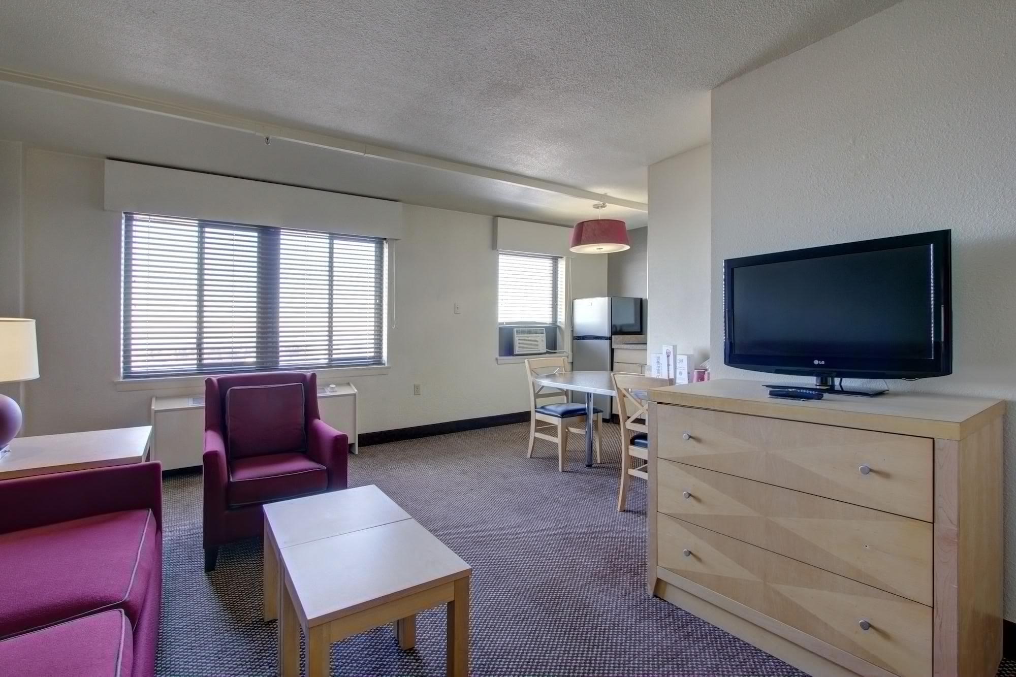 אנקורג' Inlet Tower Hotel & Suites מראה חיצוני תמונה