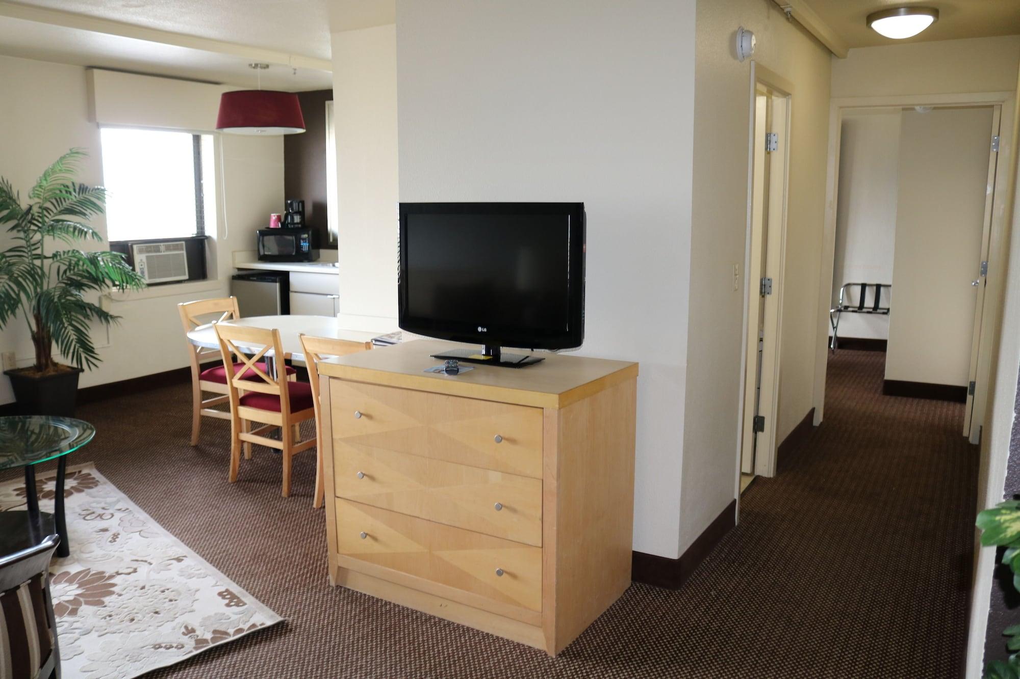 אנקורג' Inlet Tower Hotel & Suites מראה חיצוני תמונה